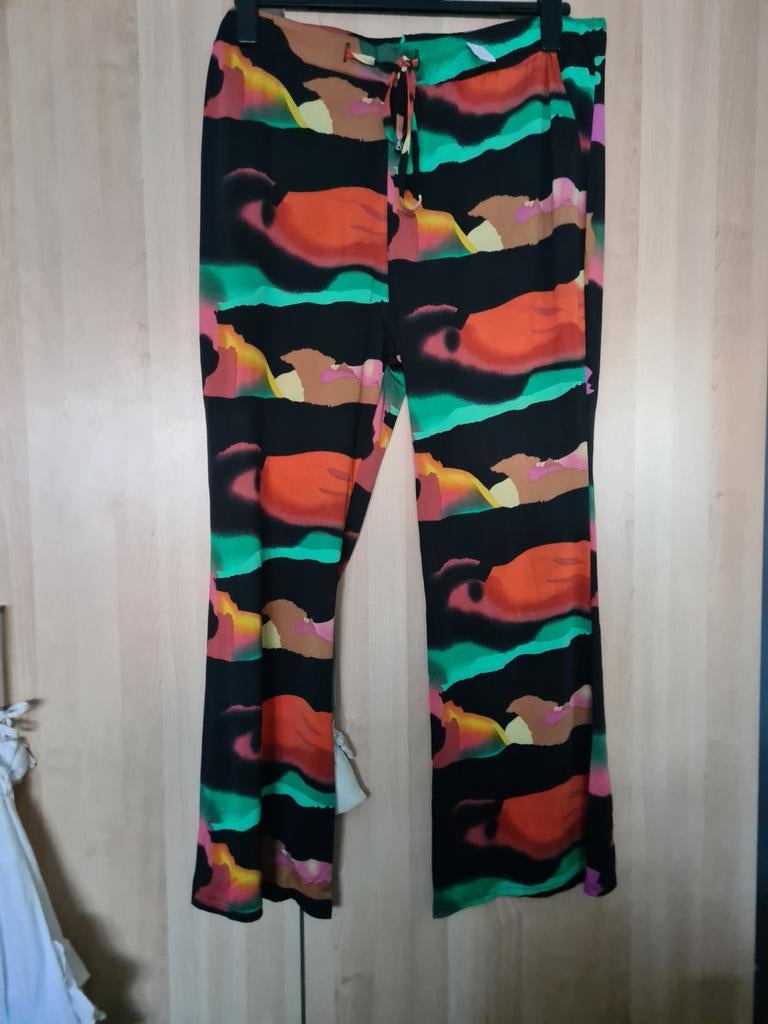 Flar broek  Magna 56_58 nieuw met kaartje 56_58, Kleding | Dames, Grote Maten, Ophalen of Verzenden, Nieuw, Broek of Spijkerbroek