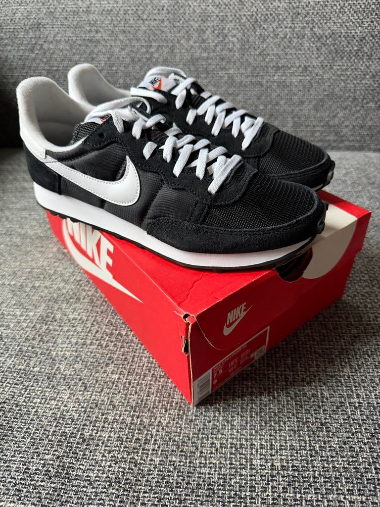 Nike Challenger OG maat 40.5, Zwart, Nieuw, Ophalen of Verzenden, Sneakers of Gympen