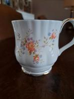 Beker royal albert, Ophalen of Verzenden, Zo goed als nieuw, Porselein, Kop en/of schotel