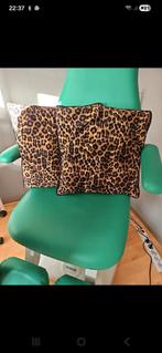 2x panterprint kussen, Ophalen of Verzenden, Zo goed als nieuw, Zwart, Vierkant