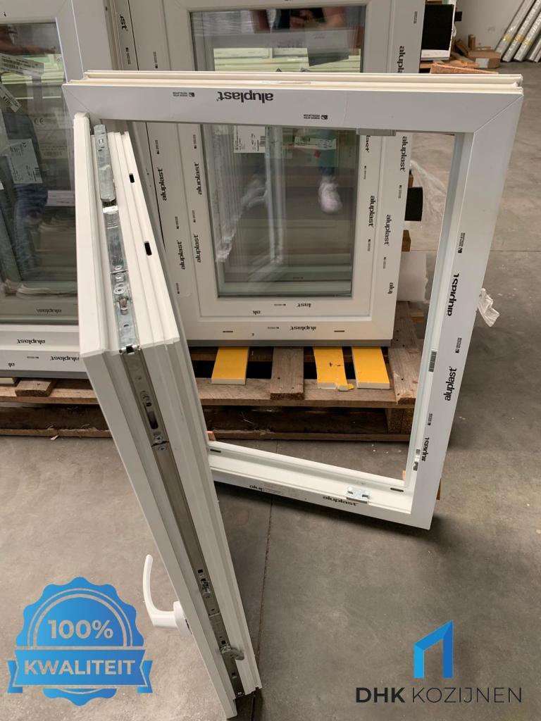 Kunststof Kozijn 750x800 Draaikiep raam uit voorraad, Kunststof, Raamkozijn, Niet ingevuld, Nieuw