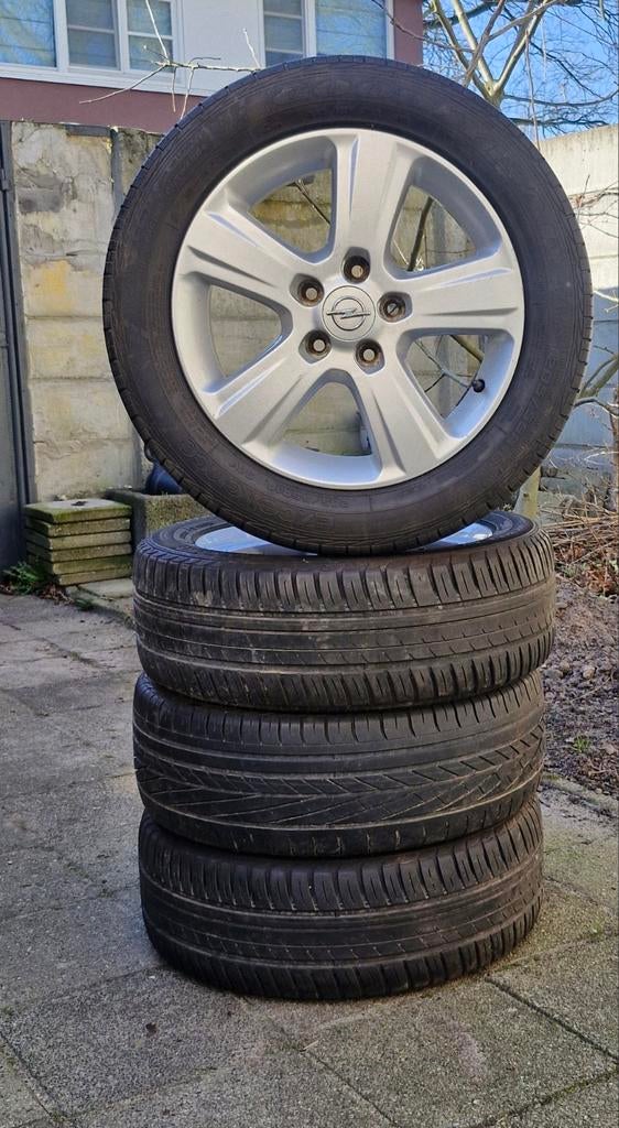 16 inch lichtmetalen velgen met goeie zomerbanden, Auto-onderdelen, Banden en Velgen, 16 inch, Banden en Velgen, Zomerbanden, 205 mm