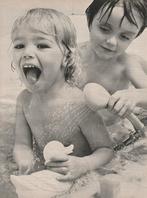 retro reclame 1972 Nivea badschuim jongetje meisje bad, Verzamelen, Verzenden, Overige typen