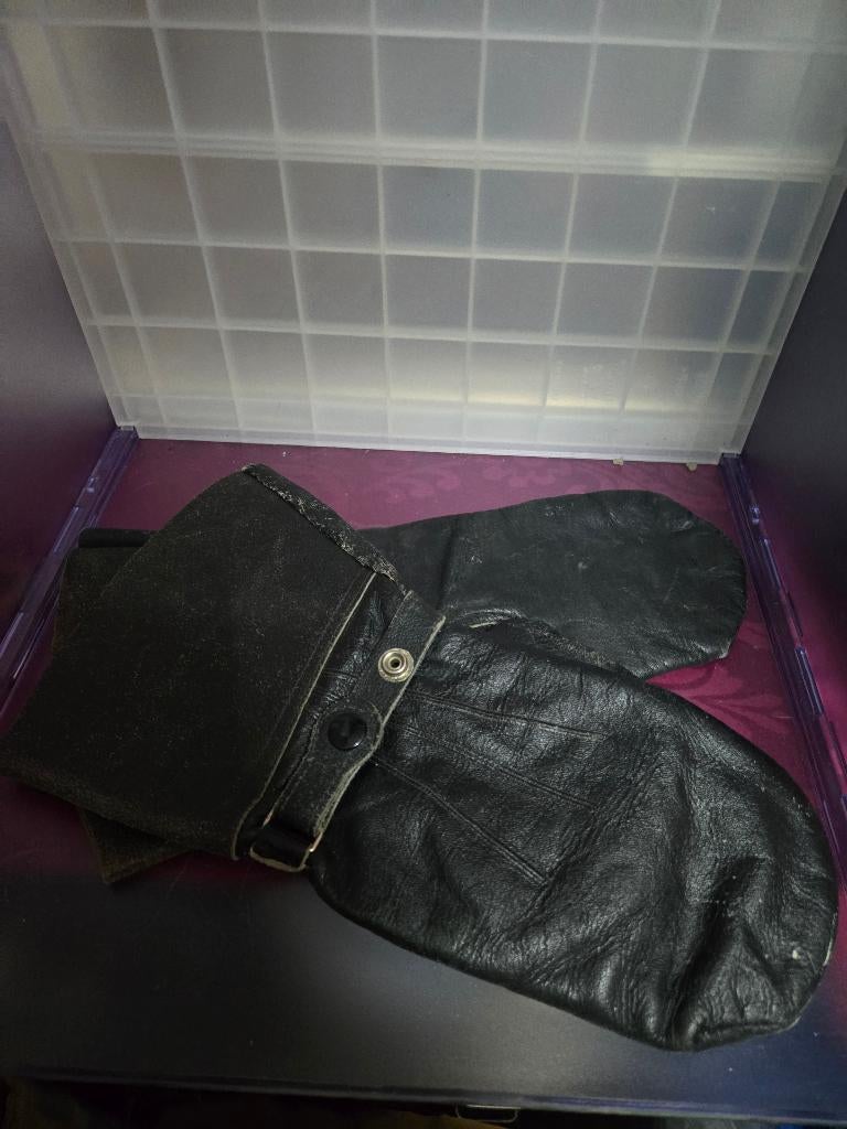 Vintage leren handschoenen of wanten,, Ophalen, Gedragen, Onbekend