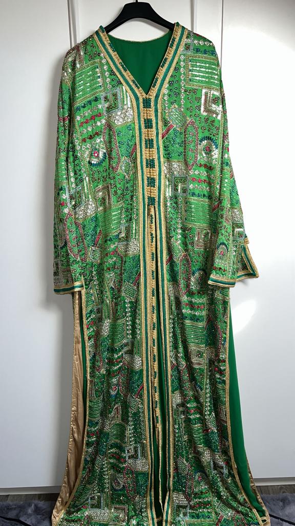 Marokaanse takchita groen/ beige binnenkant, Kleding | Dames, Gelegenheidskleding, Overige typen, Beige, Ophalen of Verzenden