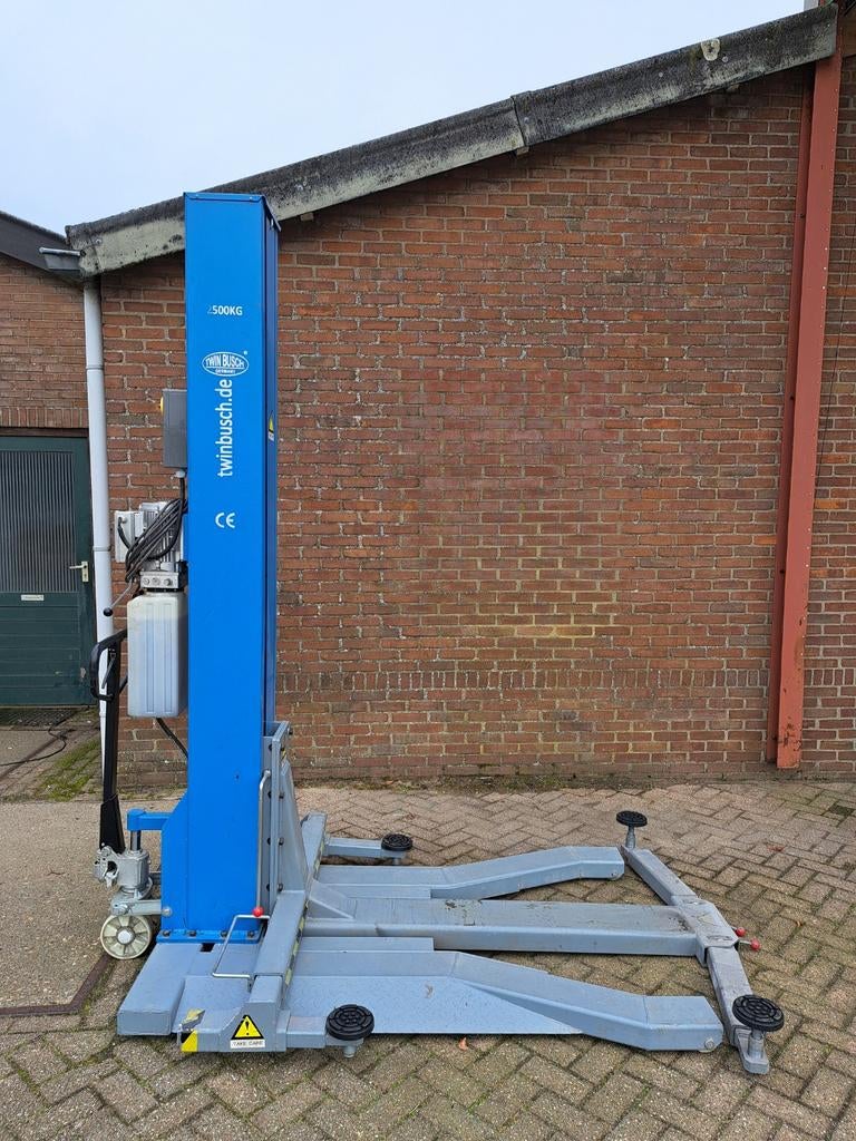 Twinbusch eenkoloms hefbrug zeer nette staat, Ophalen, Hydraulisch, Garagekrik