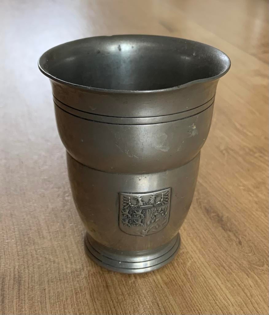 Gero holland CHT inscriptie lepelvaasje beker met wapen van, Antiek en Kunst, Antiek | Tin, Ophalen of Verzenden