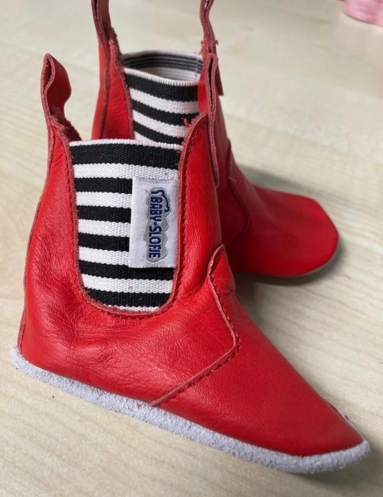 Nieuwe Baby-slofje rode hoge slofjes maat S, Slofjes, Jongetje of Meisje, Ilewap, Nieuw