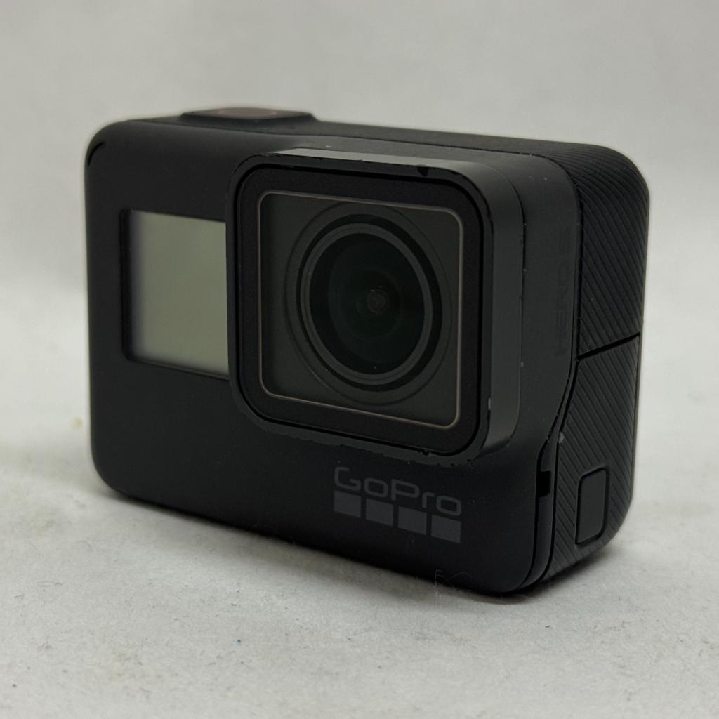 GoPro Hero 5 Black, GoPro, Zo goed als nieuw, Support@gopro.com, 3025 Clearview Way
San Mateo, CA 94402
USA