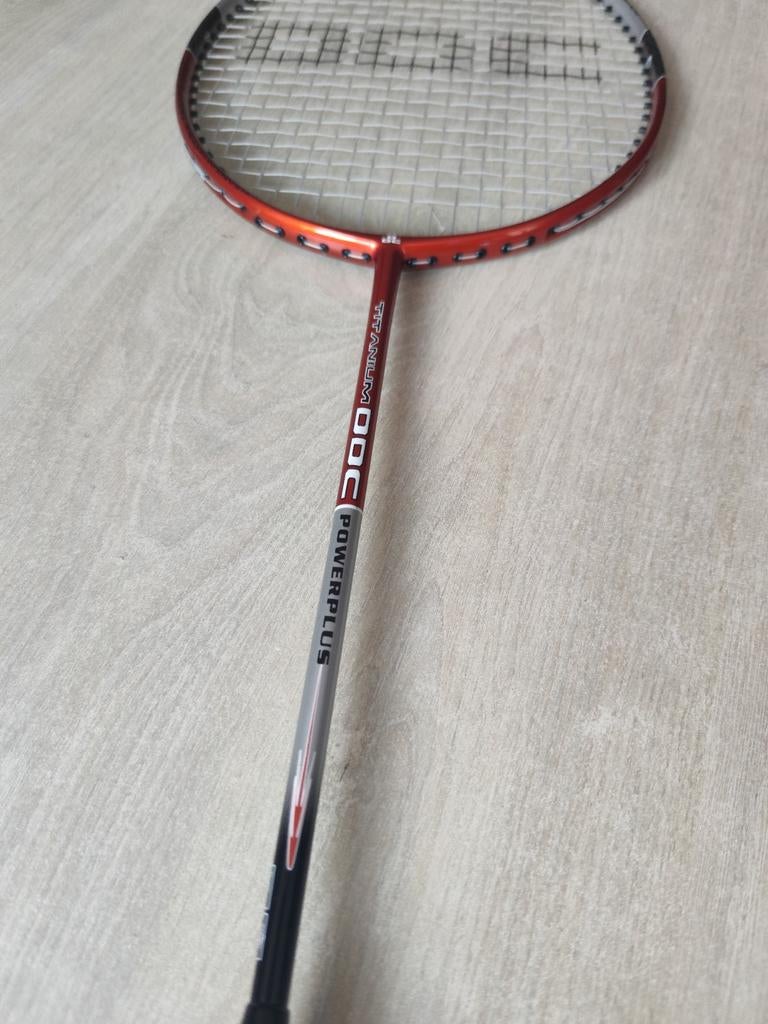 Titanium DOC Powerplus Badmintonracket, 1 Prudential Plaza, 130 E Randolph St, Chicago, IL 60601, USA, Gebruikt, Wilson Sporting Goods