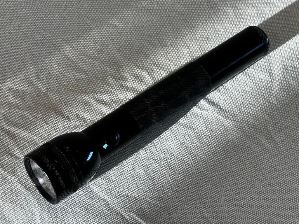 Maglite 3D zaklamp - Robuust en betrouwbaar, Caravans en Kamperen, Zaklampen, Ophalen of Verzenden, Gebruikt, Batterij