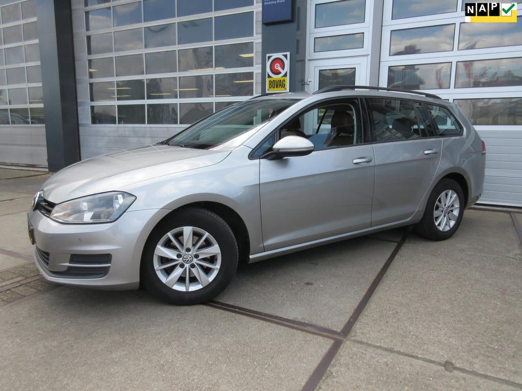 Volkswagen Golf Variant 1.2 TSI Comfortline / Camera / Leer, Euro 5, Gebruikt, 1197 kg, Handgeschakeld