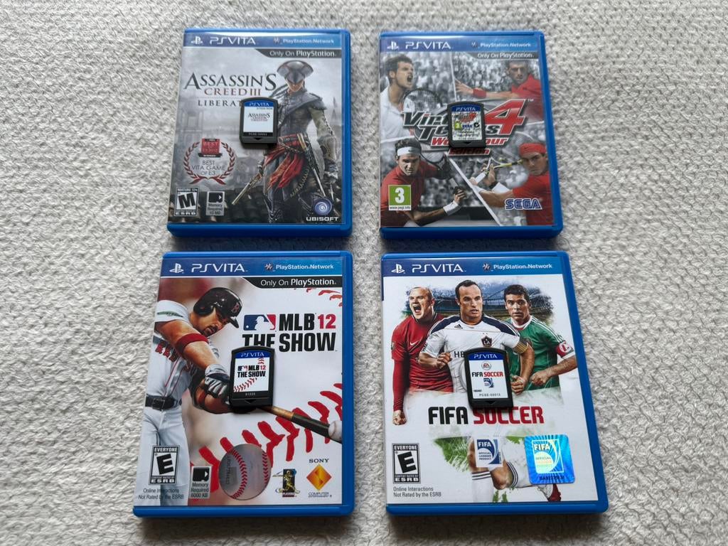 PS Vita games, Ophalen of Verzenden, Zo goed als nieuw, Met games