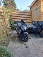 Zip 2t 70cc, Fietsen en Brommers, Scooters | Piaggio, Tweetakt, Ophalen of Verzenden, Zo goed als nieuw, 70 cc