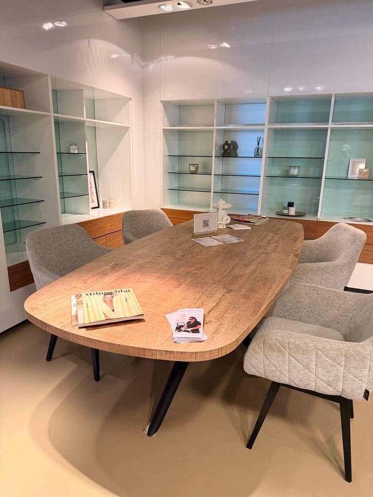 Stijlvolle eettafel voor 6 personen - Ovaal eikenhout, Huis en Inrichting, Tafels | Eettafels, 100 tot 150 cm, Eikenhout, Ophalen of Verzenden