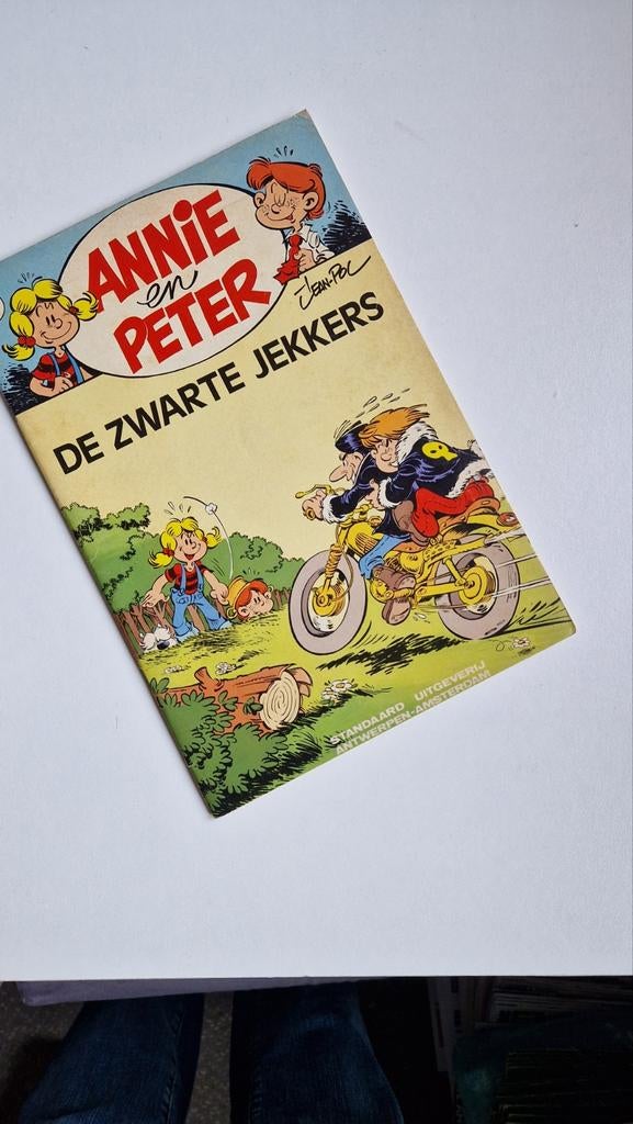 Annie en Peter - De Zwarte Jekkers (Stripboek), Boeken, Eén stripboek, Ophalen of Verzenden, Gelezen, Jean-Pol