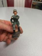 Elastolin gelijke,  vaandel drager,  Wehrmacht, Ophalen of Verzenden