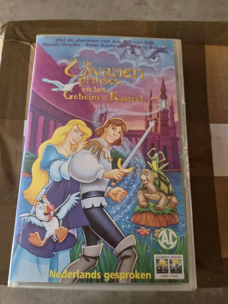 Disney VHS: 101 Dalmatiërs enZwanenprinses doeeenredelijkbod, Alle leeftijden, Ophalen of Verzenden, Gebruikt, Overige genres