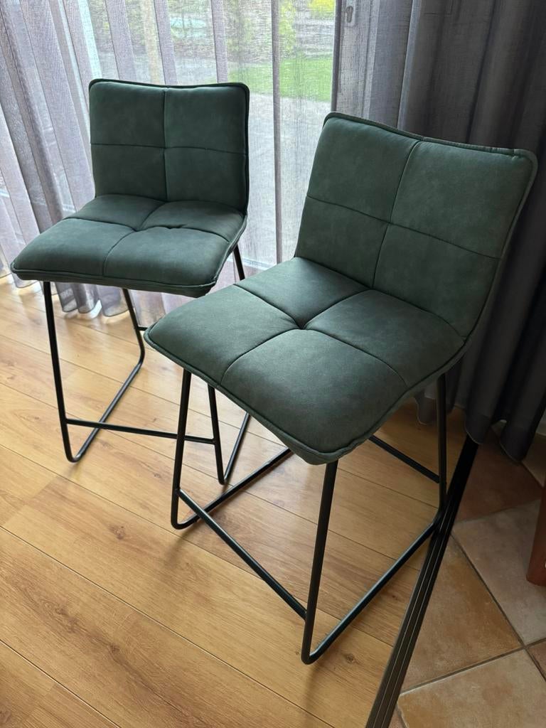 Barkruk - groen/olive green - nieuw, Huis en Inrichting, Barkrukken, Ophalen, Zo goed als nieuw, 60 tot 90 cm