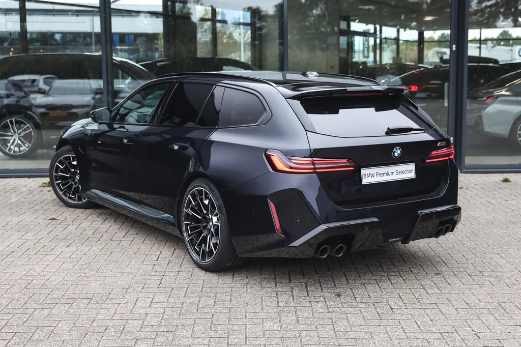 BMW M5 Touring Automaat / Panoramadak / Trekhaak / Stoelvent, Achterwielaandrijving, Gebruikt, Met garantie (alle), Stoelverwarming