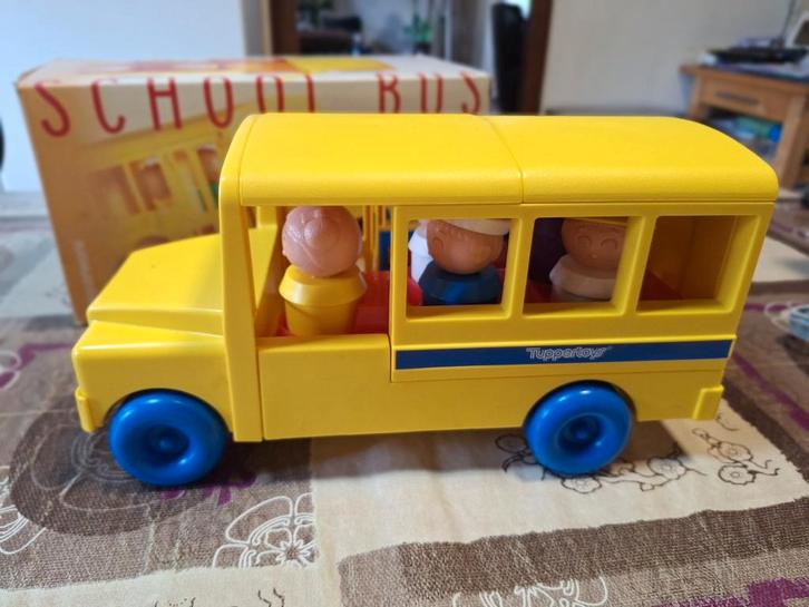 Tupperware schoolbus met poppetjes, Kinderen en Baby's, Speelgoed | Speelgoedvoertuigen, Nieuw, Ophalen of Verzenden