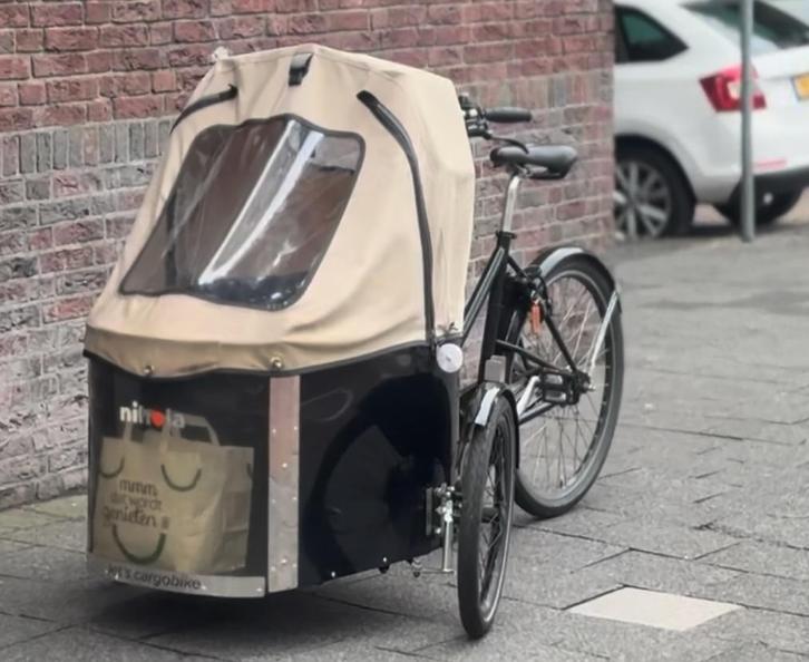 Nihola bakfiets, Fietsen en Brommers, Fietsen | Bakfietsen, Zo goed als nieuw, Overige merken, 2 kinderen, Huif, Ophalen