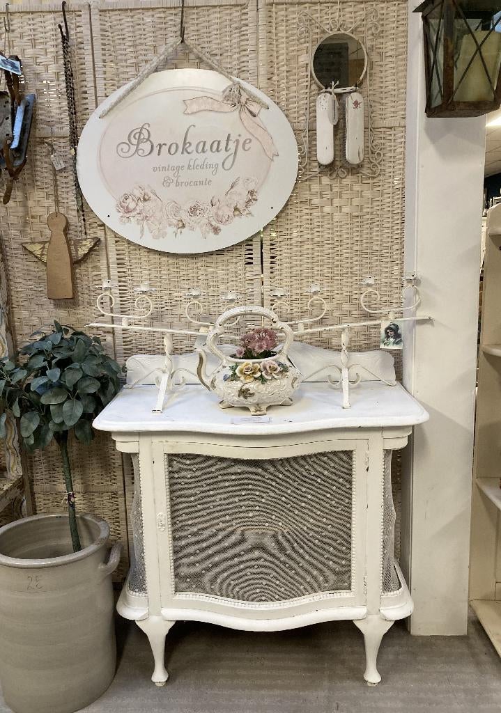 Brocante Theekastje - grespot - theepot - fotolijstjes, Ophalen