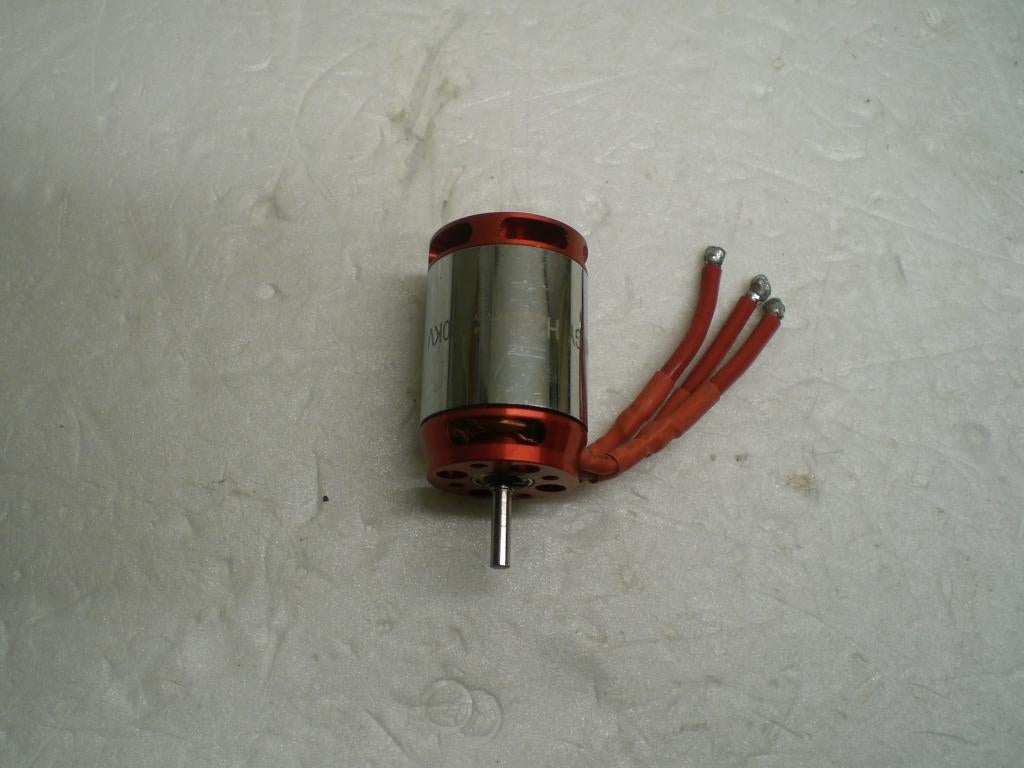 Turnigy 450/500 H2223 Brushless outrunner 4400KV, Hobby en Vrije tijd, Modelbouw | Radiografisch | Vliegtuigen, Ophalen of Verzenden