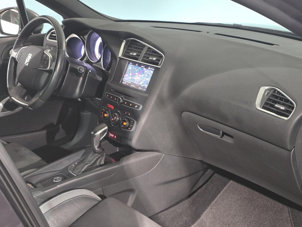 DS 4 1.6 THP Chic AUTOMAAT | KEYLESS | TREKHAAK | CAM | APPL, Auto's, DS, 12 maanden, Stof, Gebruikt, Euro 6