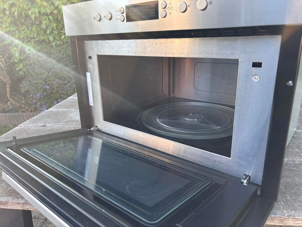Nette inbouw magnetron, Witgoed en Apparatuur, Ovens, Gebruikt, Inbouw, Minder dan 45 cm, 45 tot 60 cm, Magnetronfunctie, Draaiplateau