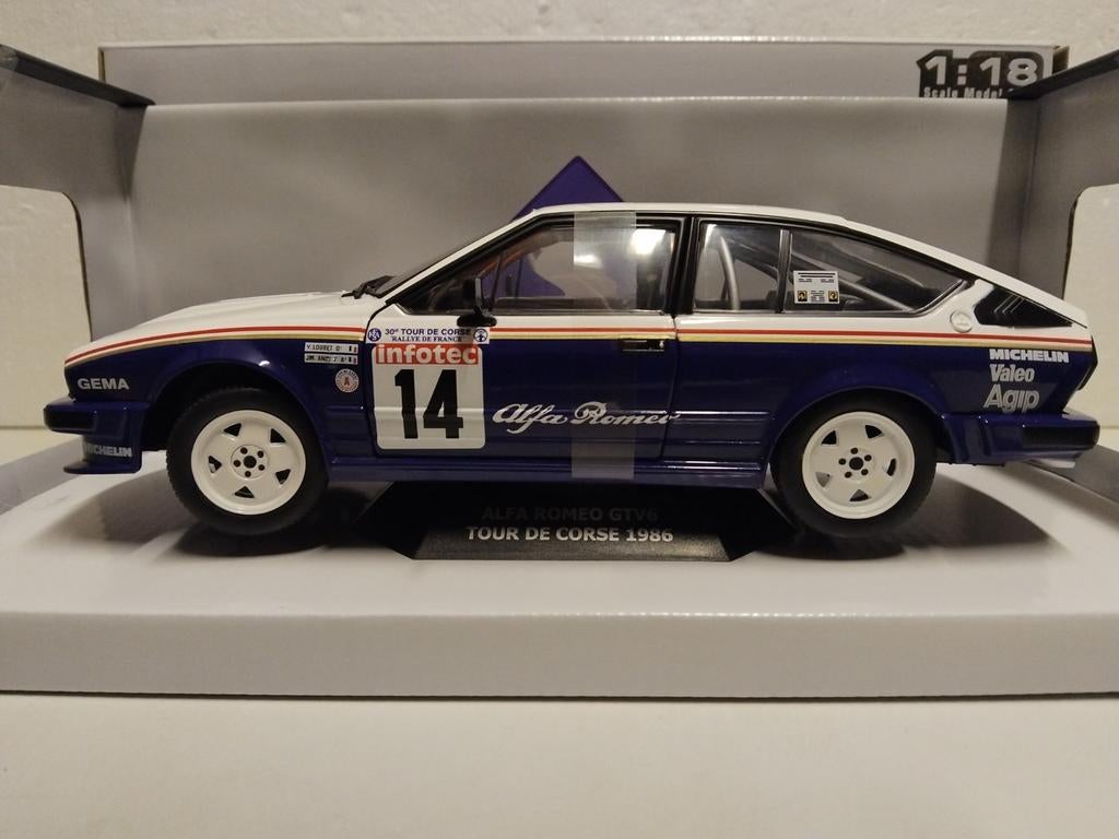 Alfa Romeo GTV 6 Rothmans Tour de Corse 1986 Solido 1:18 KRD, Ophalen of Verzenden, Zo goed als nieuw, Auto, Solido