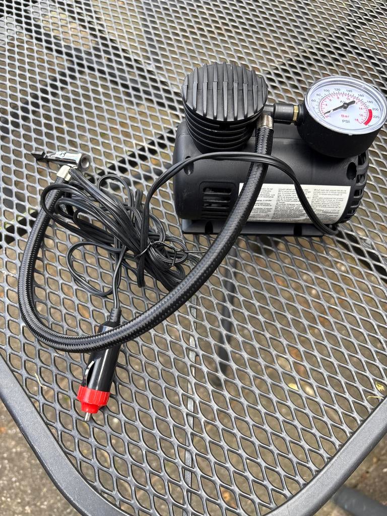 Mini banden compressor, Ophalen, Gebruikt, Universele onderdelen