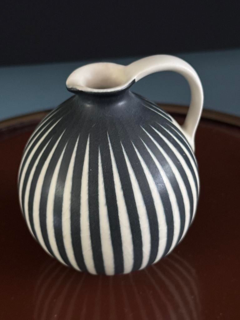 Vaasje: - LILO - Villeroy & Boch - Ontw: Maria Kohler., Antiek en Kunst, Ophalen of Verzenden