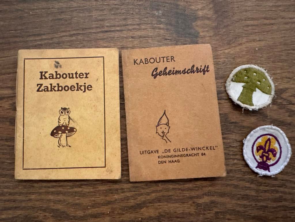 Scouting getuigschrift zakboekje insignes antiek, Ophalen of Verzenden, Zo goed als nieuw