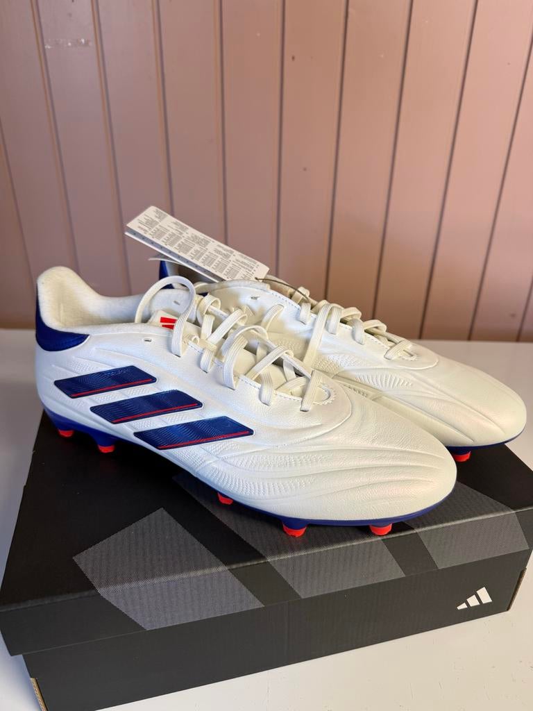 Nieuwe Adidas Copa Voetbalschoenen Maat 43 1/3, Ophalen of Verzenden, Nieuw, Schoenen