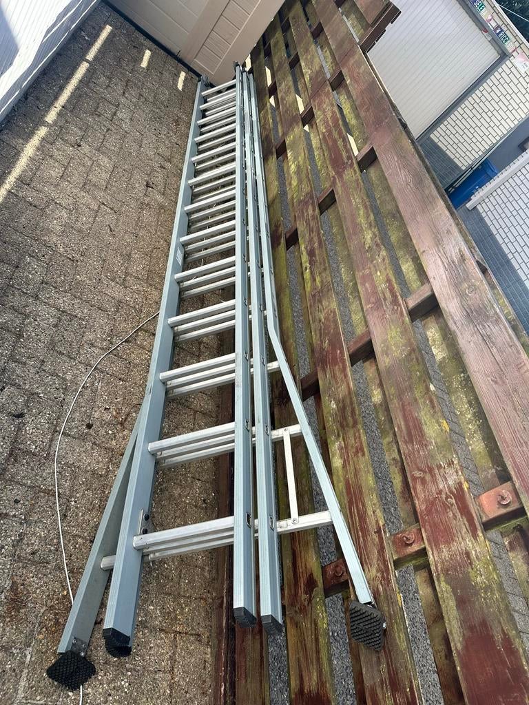 Dirks GLW ladder 30 3x13 - 10,30M - Professioneel, Ophalen, Zo goed als nieuw, Ladder, Opvouwbaar of Inschuifbaar