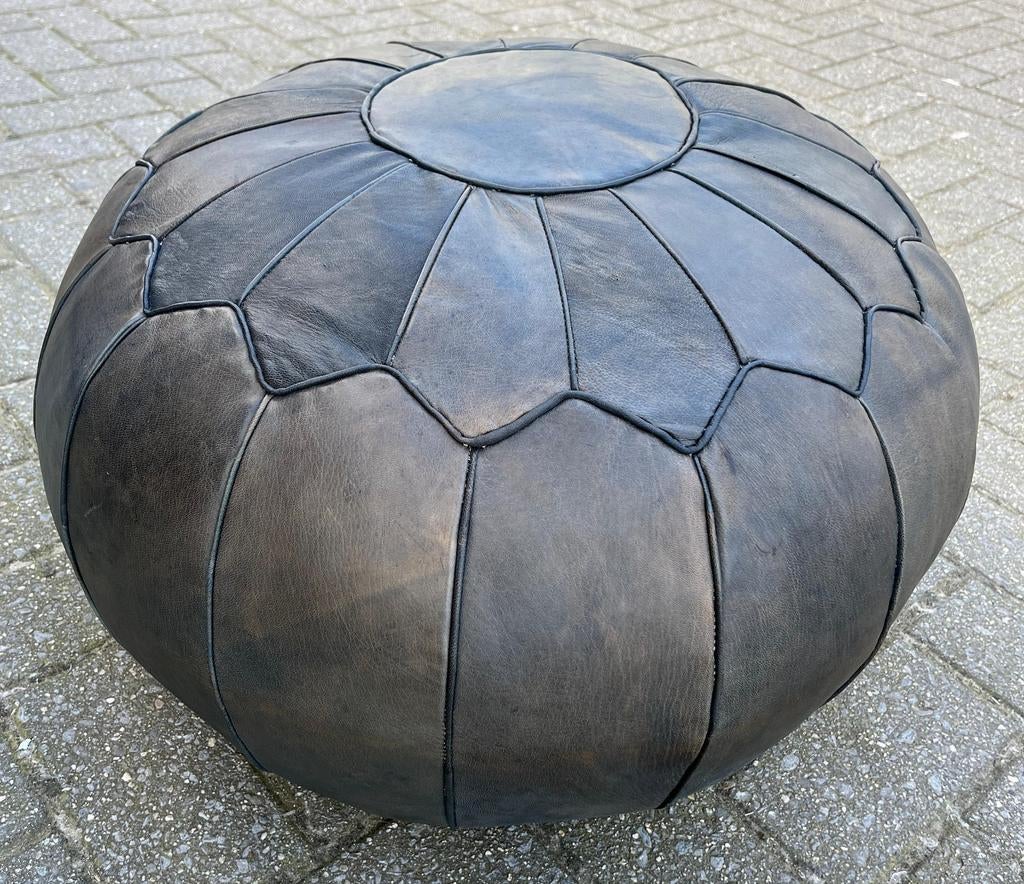 Nieuwe Marokkaanse handgemaakte leren poef, gevuld, Minder dan 50 cm, Rond, Nieuw, Ophalen of Verzenden