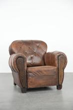 Bijzondere antieke schapenleren fauteuil afgewerkt met hout, Huis en Inrichting, Fauteuils, Ophalen, Gebruikt, ., 75 tot 100 cm