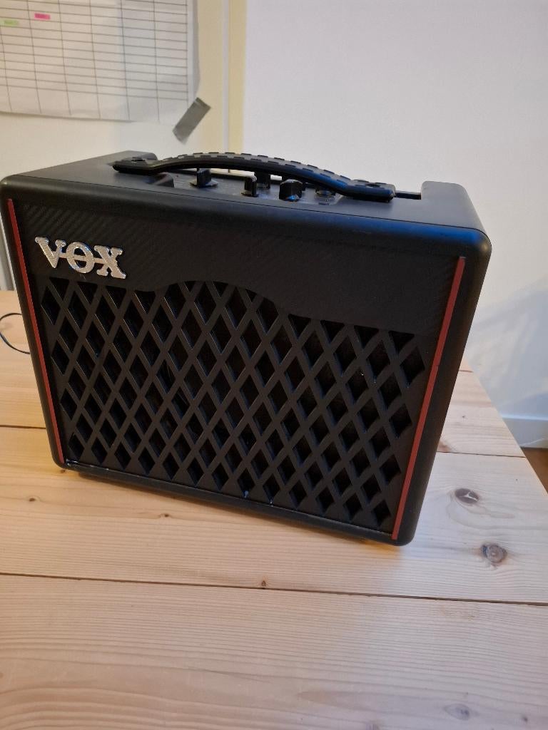 VOX VX I 15 Watt modeling gitaarversterker combo, Muziek en Instrumenten, Versterkers | Bas en Gitaar, Ophalen of Verzenden, Gebruikt