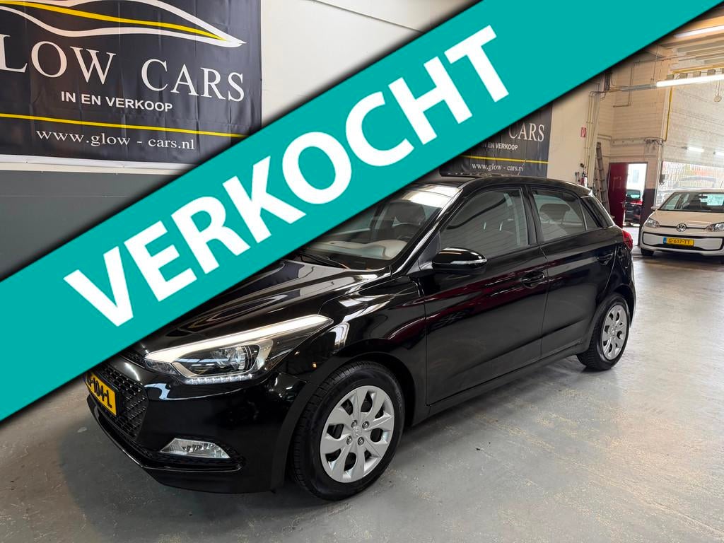 Hyundai I20 1.2 HP i-Motion |AIRCO|EL.RAMEN | CRUISE| PDC| I, Auto's, 4 cilinders, Zwart, Bedrijf, Handgeschakeld