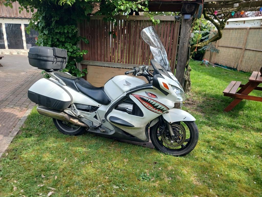 Honda st 1300 loop of sloop, Motoren, Ophalen of Verzenden