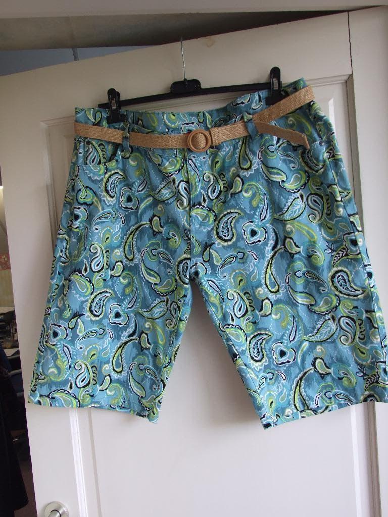 Laura di Sarpi nieuw prachtige kniebroek aqua maat 48, Kleding | Dames, Overige kleuren, Kort, Maat 46/48 (XL) of groter, Nieuw