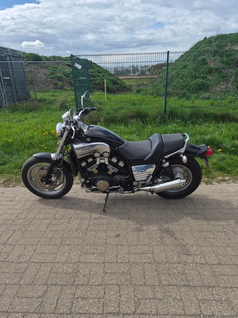 Yamaha VMAX 1200cc – 145PK – 1989 | Iconische Power Cruiser, Occasion, 4 cilinders, Motorrijbewijs A, Sportuitlaat