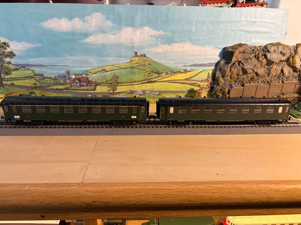 Fleischmann 2x franse personen rijtuigen, Gelijkstroom, Verzenden, Fleischmann, Gebruikt