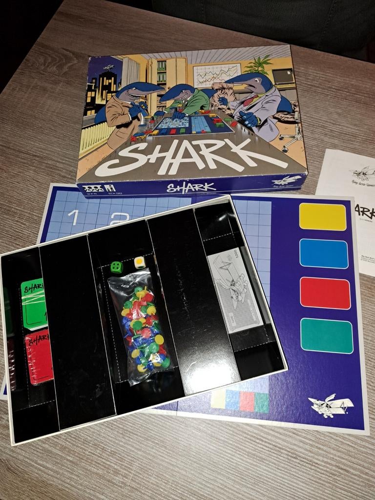 Shark bordspel, Hobby en Vrije tijd, Gezelschapsspellen | Bordspellen, Ophalen of Verzenden, Zo goed als nieuw
