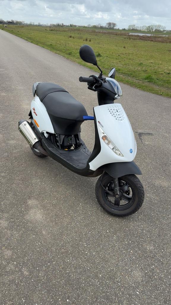 Piaggio zip 183 stage 2 brom, Ophalen, Tweetakt, Maximaal 45 km/u, Zip