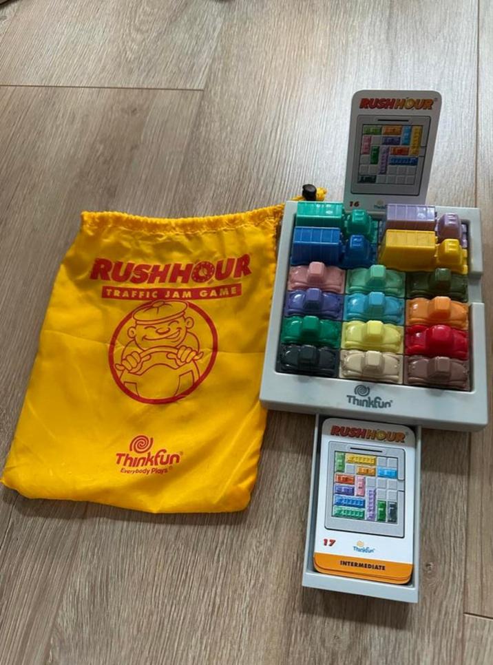 Rush Hour Traffic Jam Game, Ophalen of Verzenden, Zo goed als nieuw, Reisspel