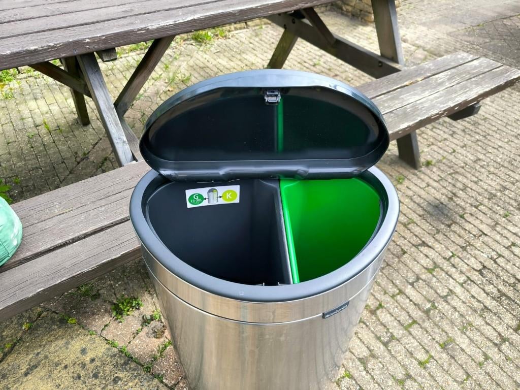 Brabantia vuilnisbak *NIEUWSTAAT*, Ophalen, 40 liter of meer, Zo goed als nieuw, Rvs