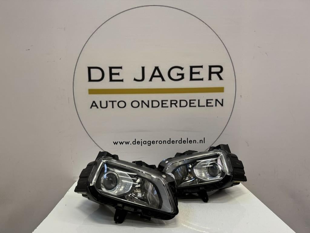 HYUNDAI KONA KOPLAMPEN SET 92102J9000 92101J9000, Gebruikt, Heolleung-ro 12
06797  Seoul, Ophalen of Verzenden, Info@hyundai.com