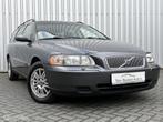 Volvo V70 2.4 Momentum | 1e eig | Trekhaak | Youngtimer | 20, Voorwielaandrijving, Leder en Stof, Grijs, 5 cilinders